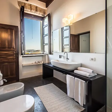 מלון Faro Capo Spartivento קיה