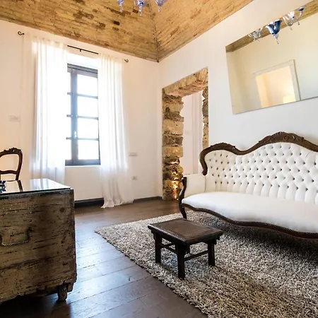 Faro Capo Spartivento 5*