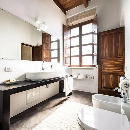 מלון Faro Capo Spartivento קיה