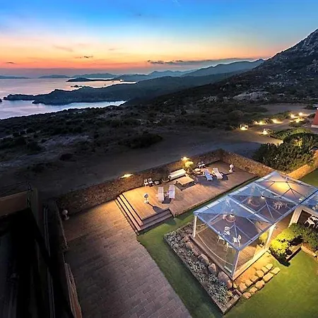 Capo Spartivento Lighthouse Hotel Chia