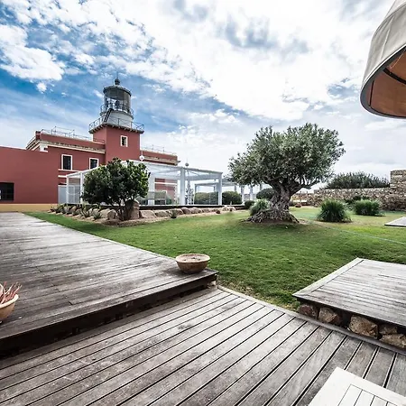 호텔 Faro Capo Spartivento 5*